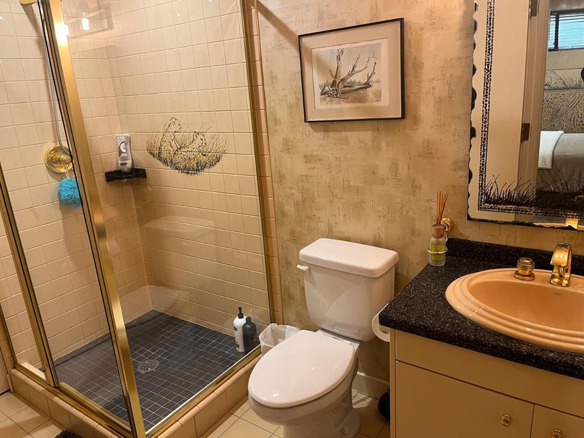 YYC Roundhouse Grotto B&B 외부 사진