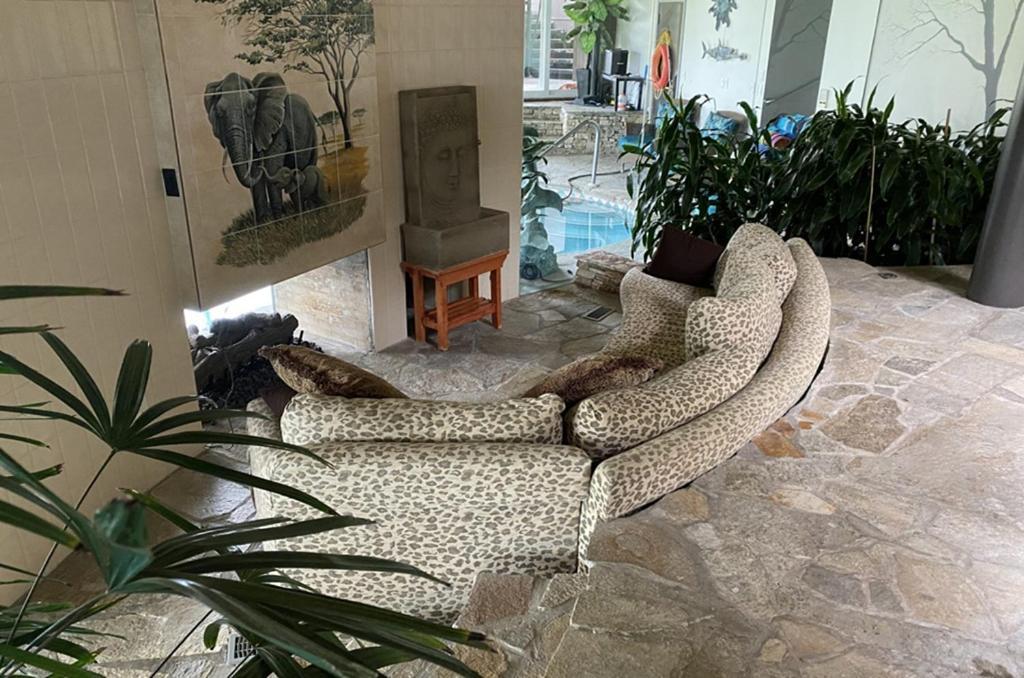 YYC Roundhouse Grotto B&B 외부 사진