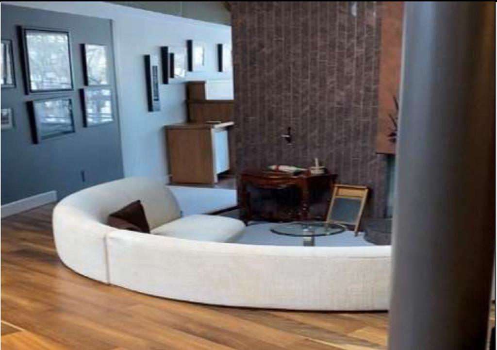 YYC Roundhouse Grotto B&B 외부 사진